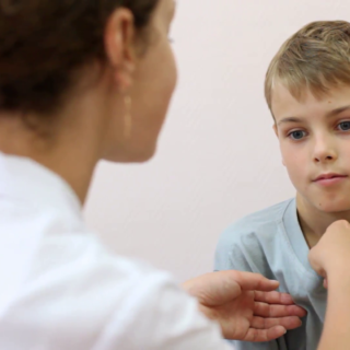 Распространенное заболевание среди мальчиков пубертатного возраста – некроз гидатиды яичка